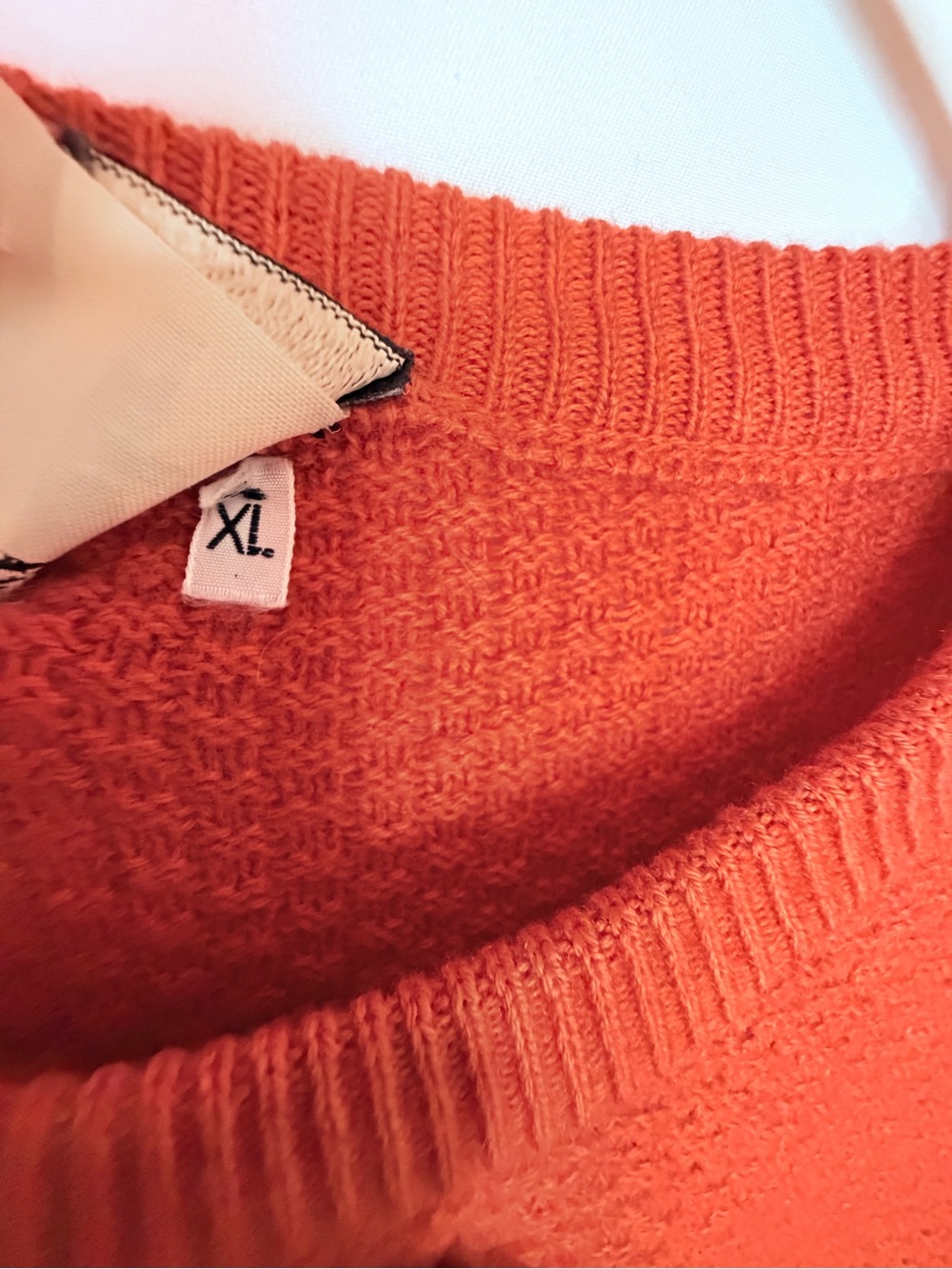 Neiman Marcus Exclusive Made in Scotland Cotton Cashmere Orange Sweater - Picture 4 of 7